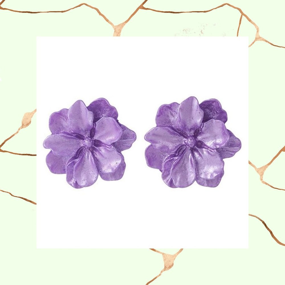 Pleated Flower Stud Earrings